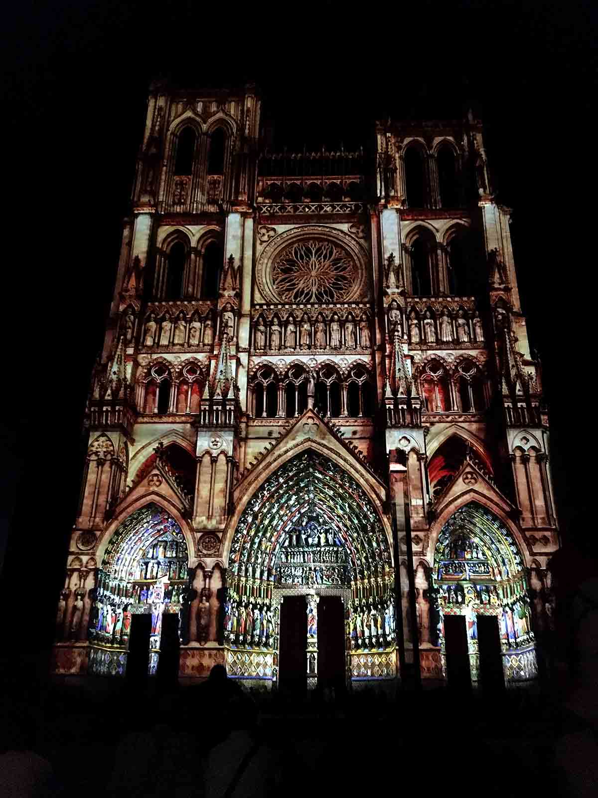 Amiens' Notre-Dame illuminated to show 'original' colouring
