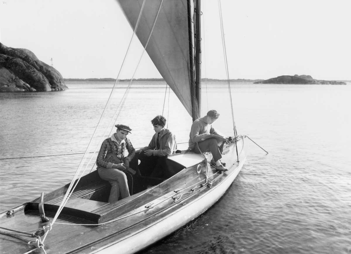 Before the Face of the Sea (Meren kasvojen edessä). Film Archive (National Audiovisual Institute)