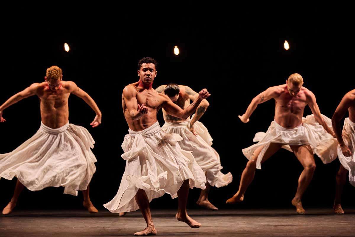 'Gira', image © Andrew Perry