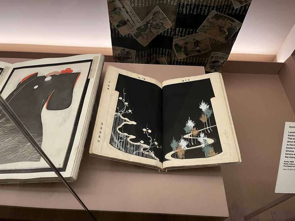 Kyoto Patterns Kyoto 1906 book colour printed from woodblocks 