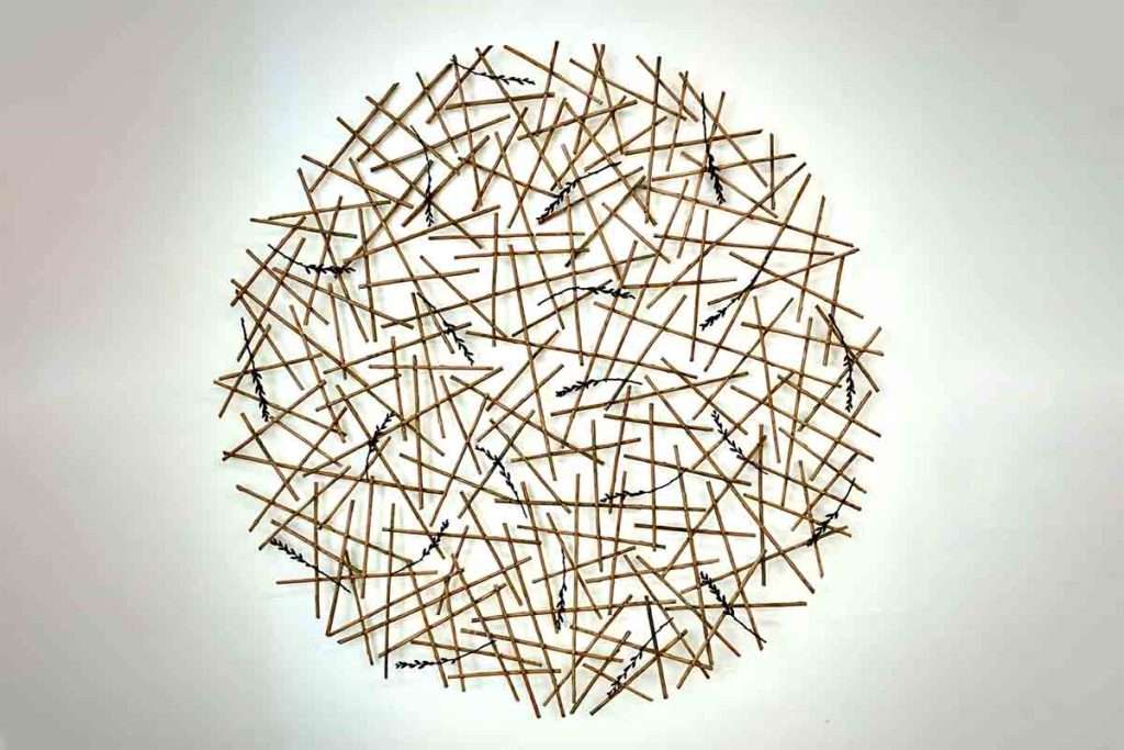 LIzzie Farey, 'Traces'