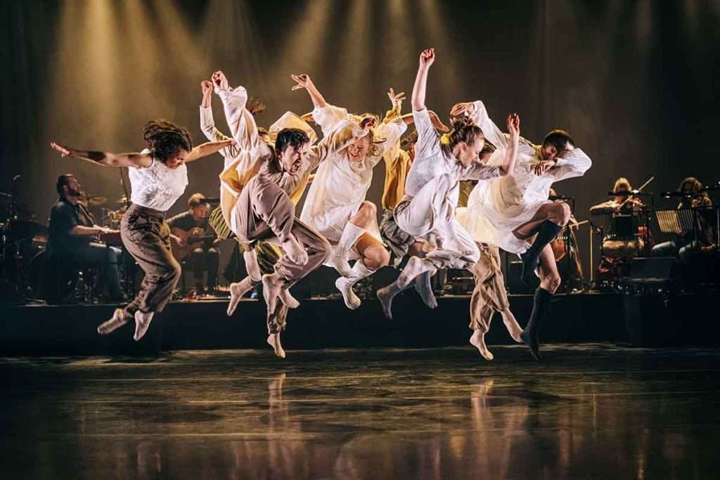 Scottish Dance Theatre, Moving Cloud. Photo Brian Hartley